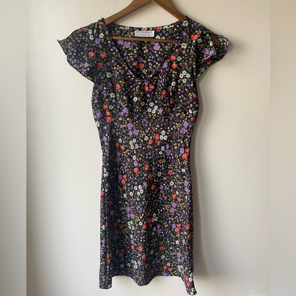 Younique Size Small Flowery Dress